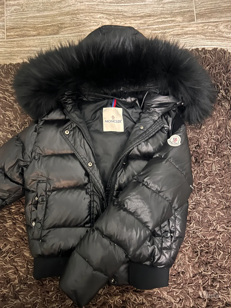 Moncler jakna