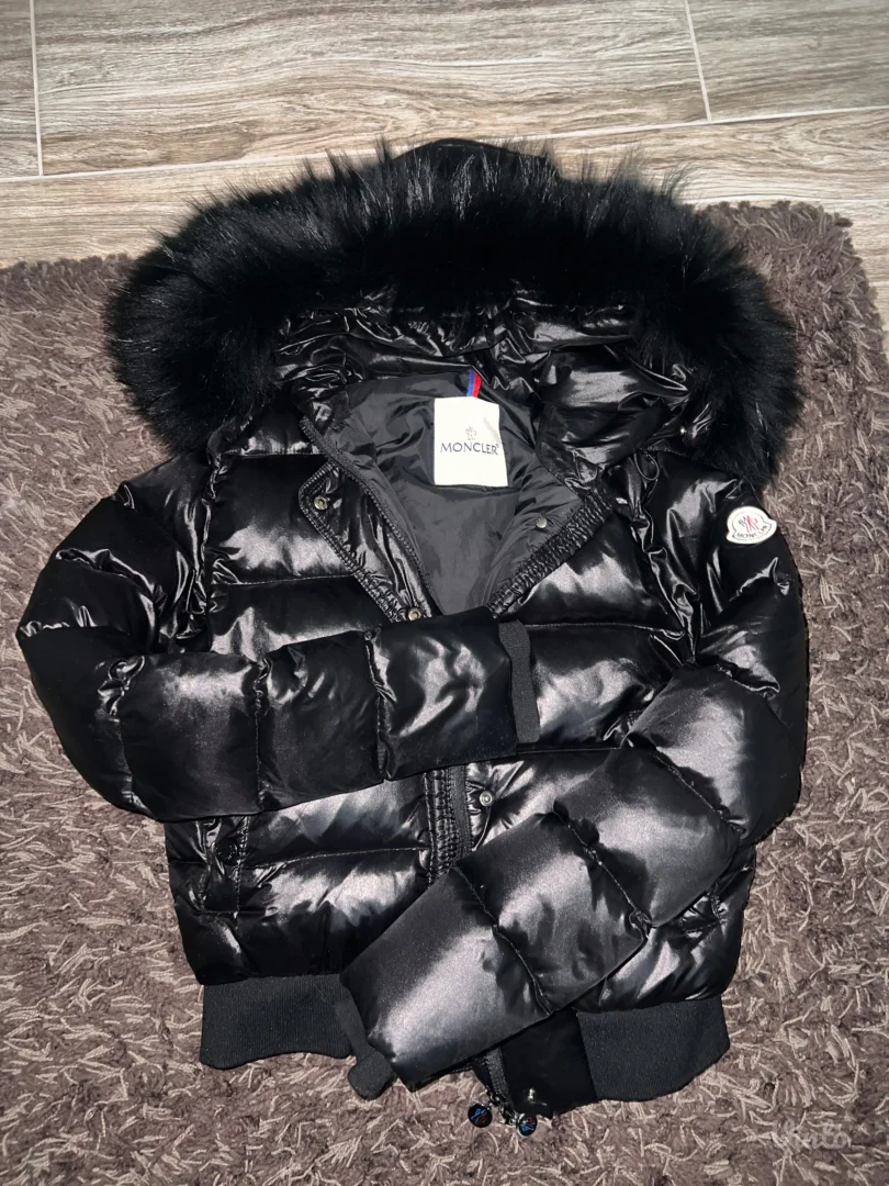 Moncler jakna