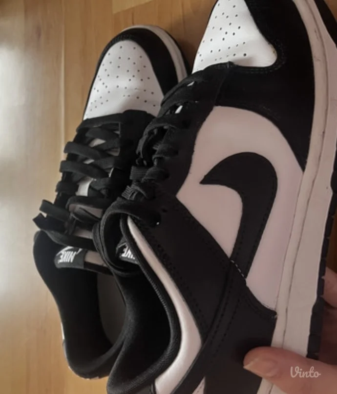 Nike Dunk Low “Panda” – br. 41 (original)