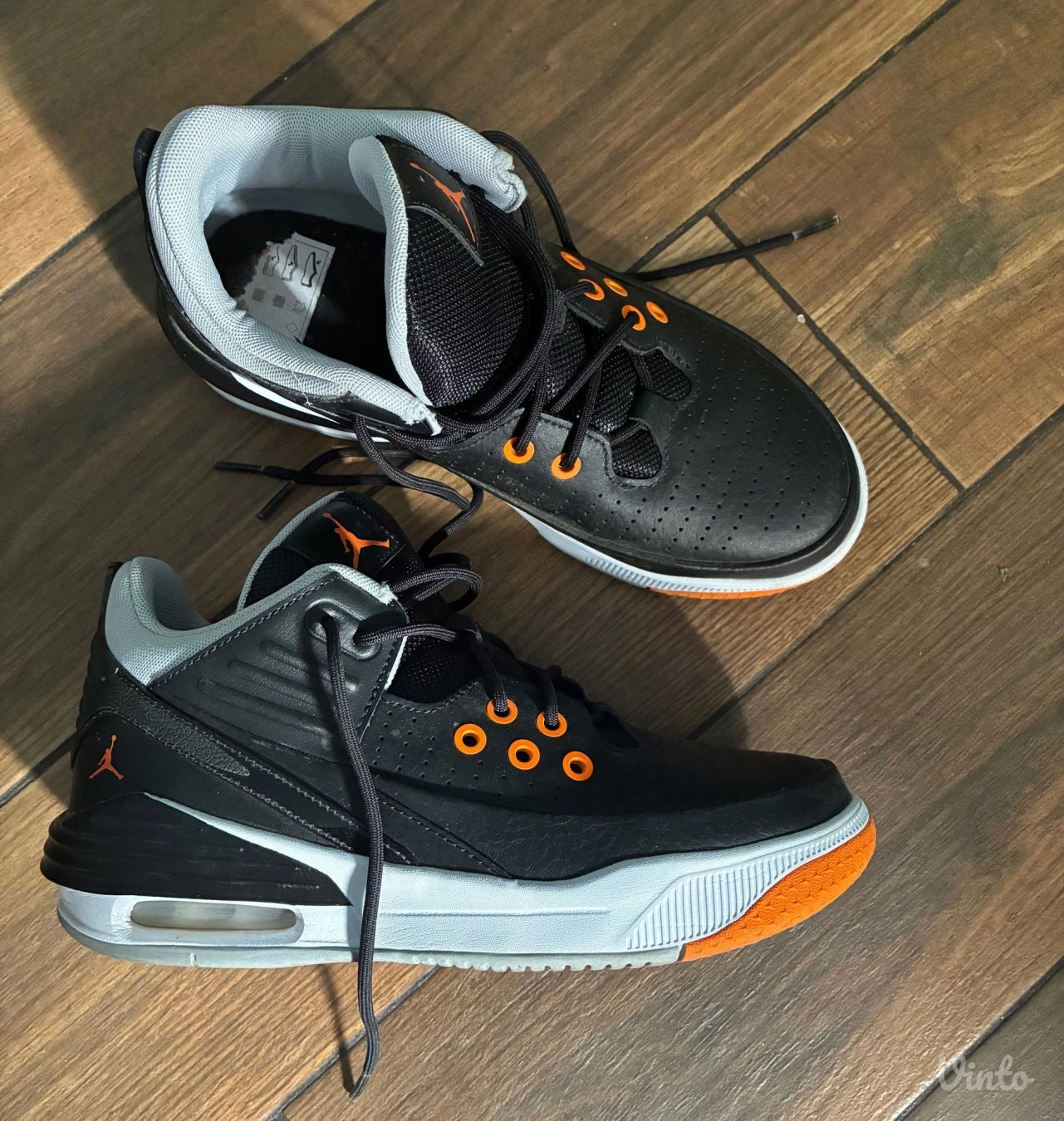 Air Jordan Max Aura 5 Br.38