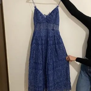 Asos svečana haljina