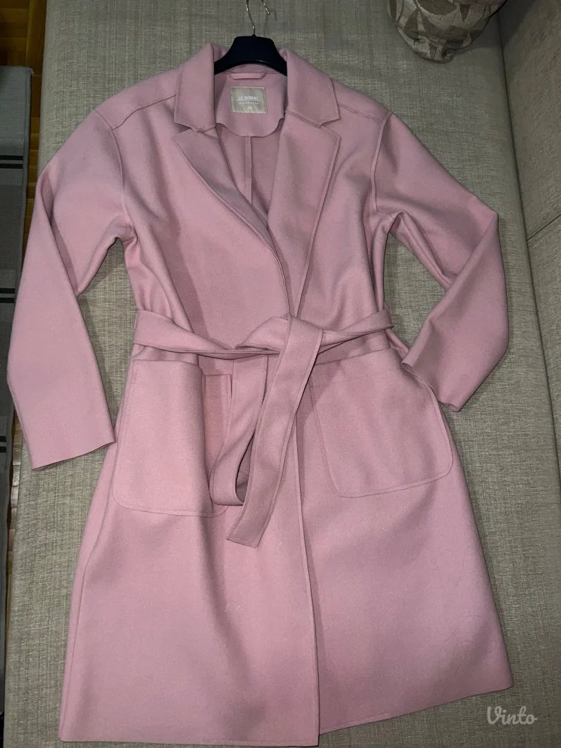 Ženski kaput- lc waikiki