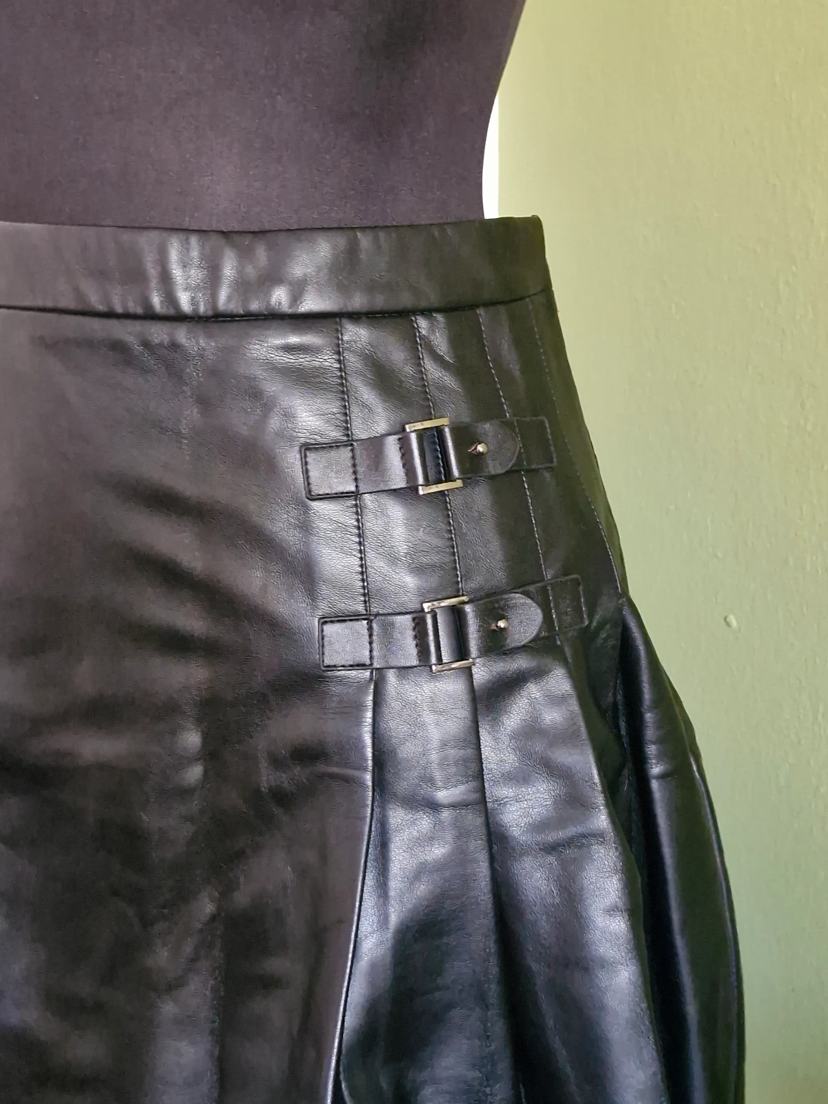 Faux leather suknja