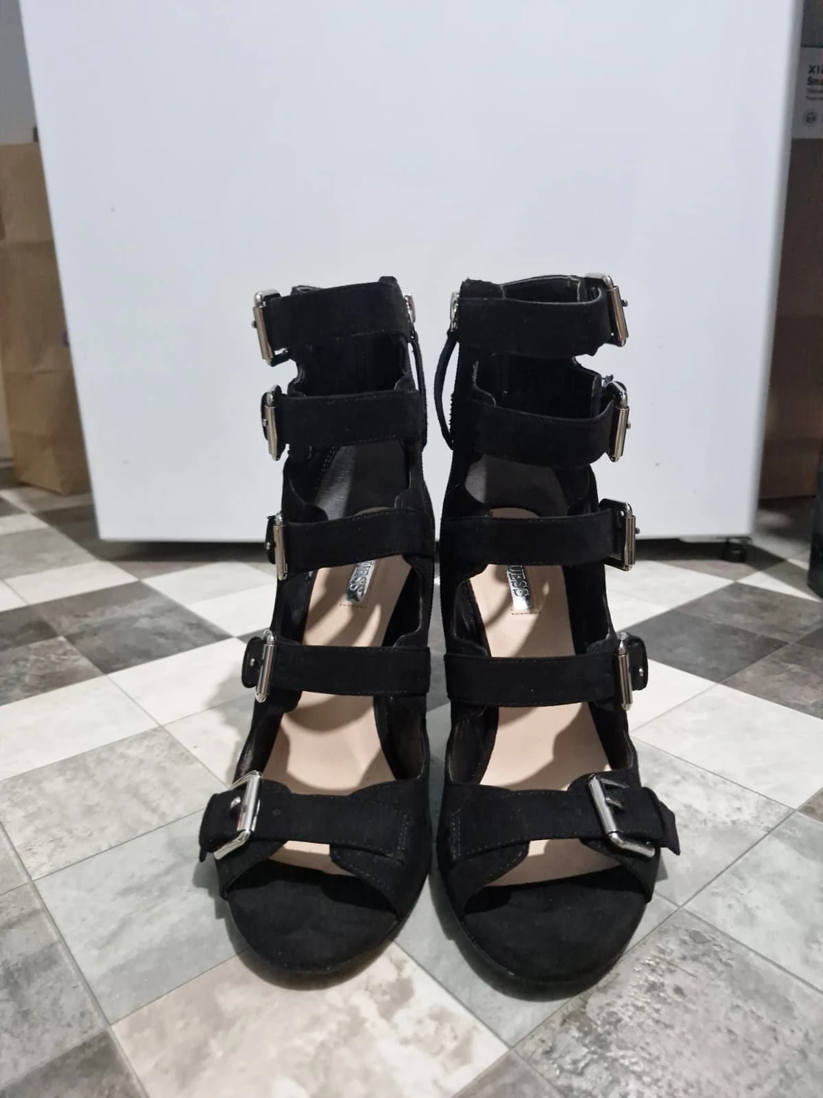 GUESS sandale 39