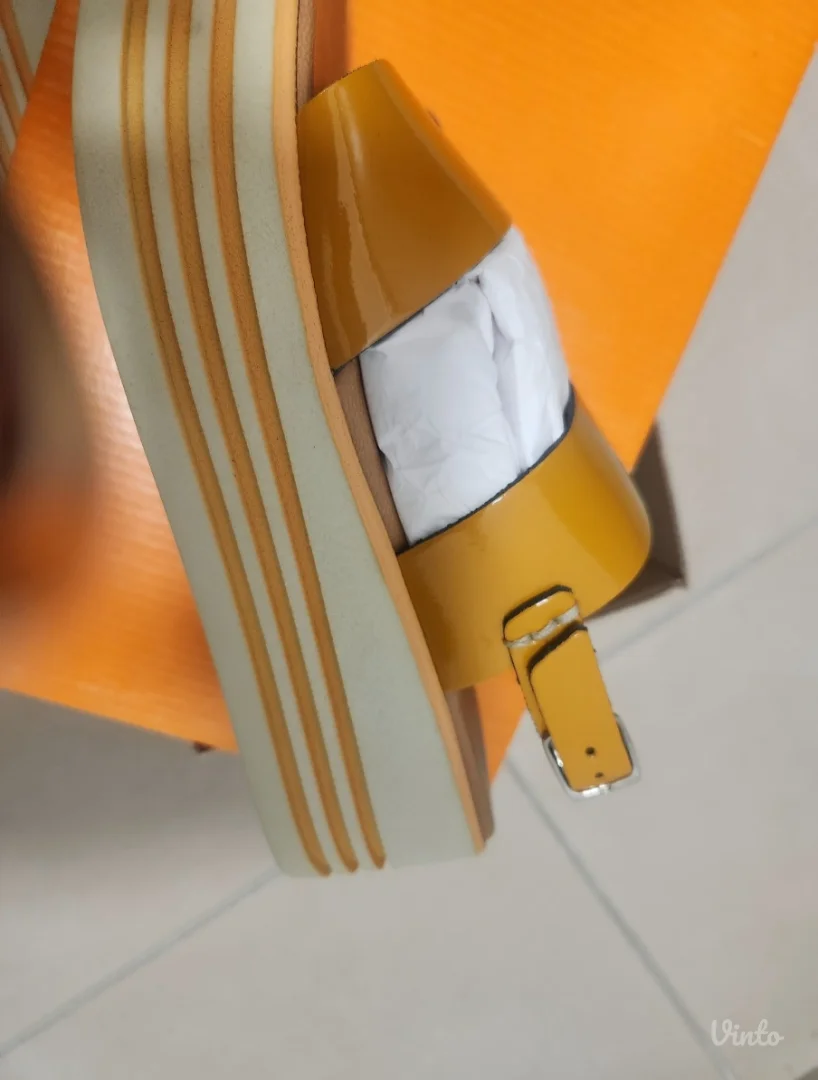 NOVO Carlo Pera Italijanske Kožne Sandale sa Platformom