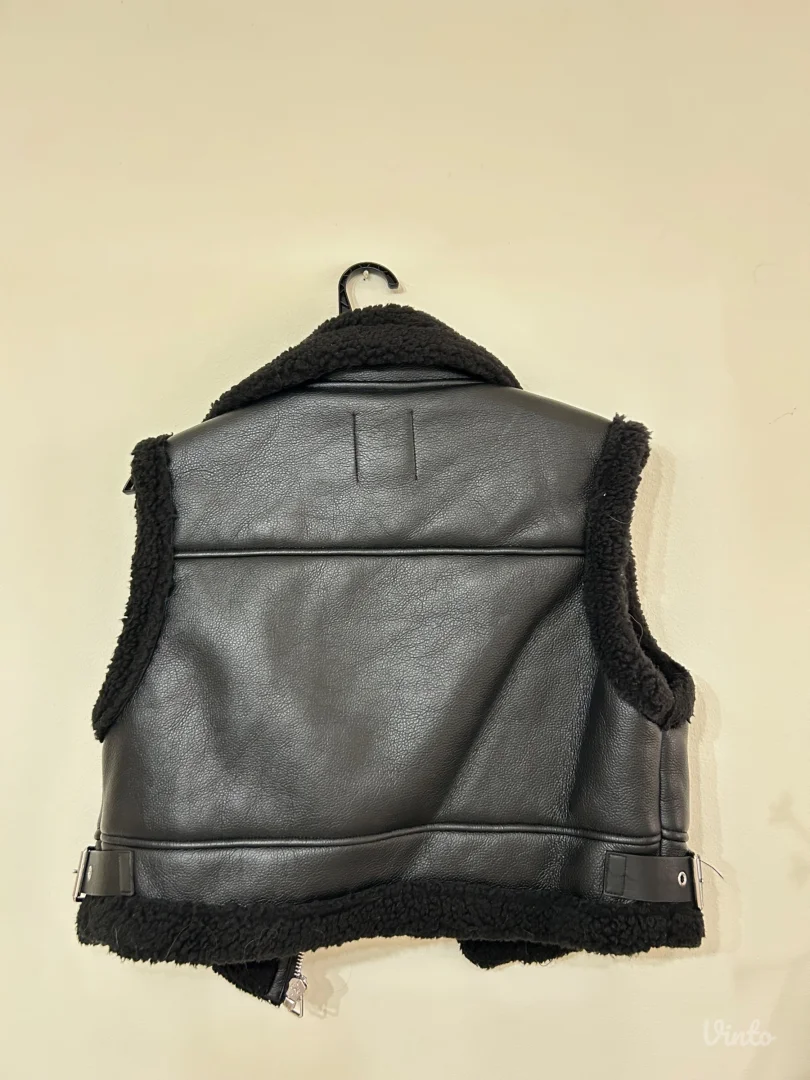 Zenski prsluk bershka