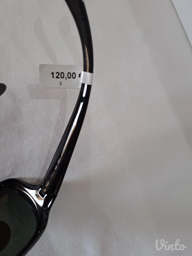 Ray ban skroz nove
