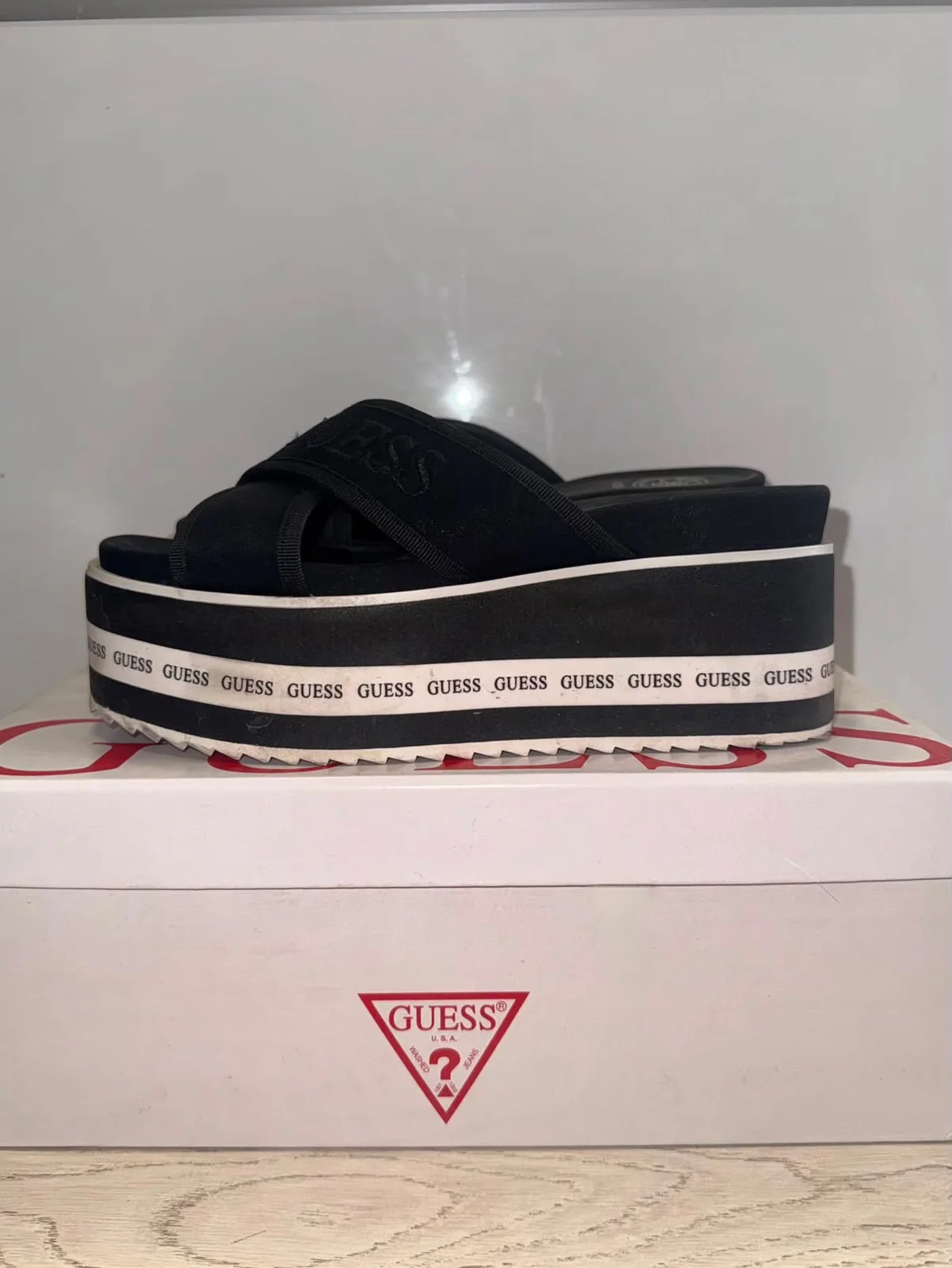 Guess original papuce
