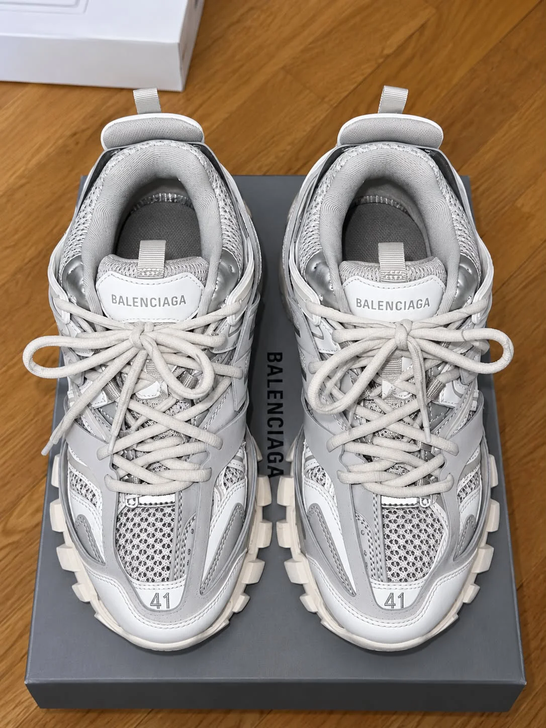 Balenciaga track original patike