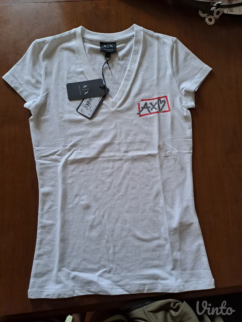 Armani original skroz nova