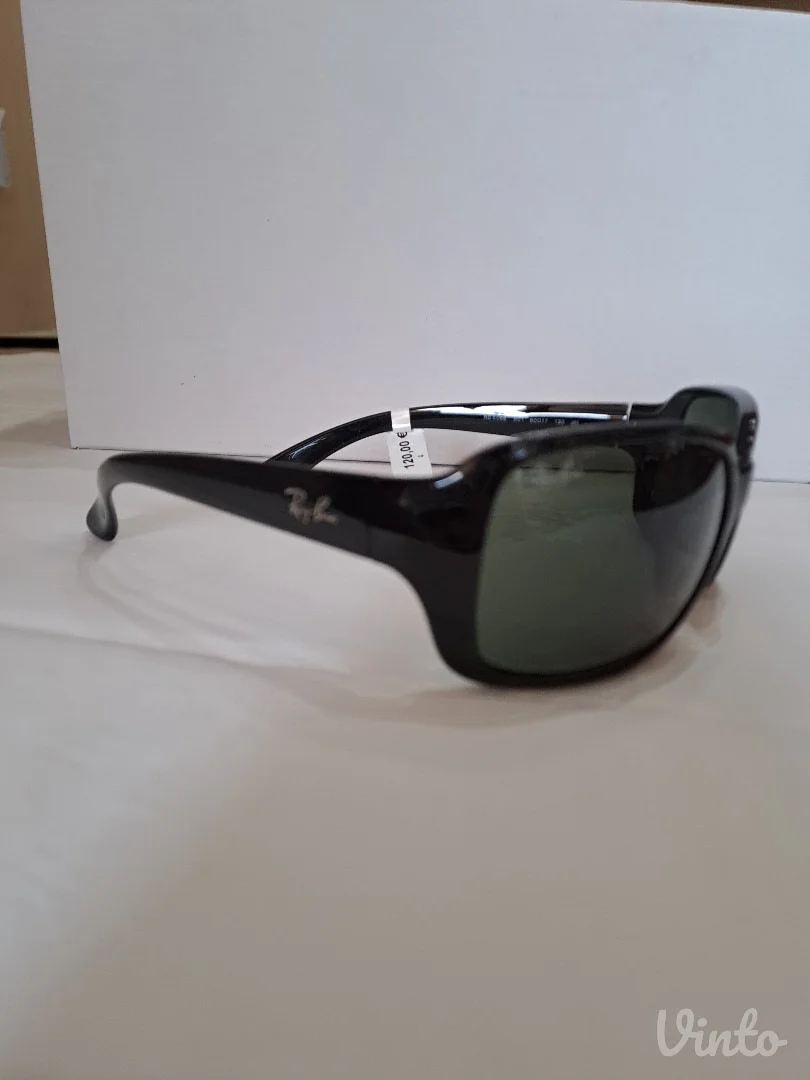 Ray ban skroz nove