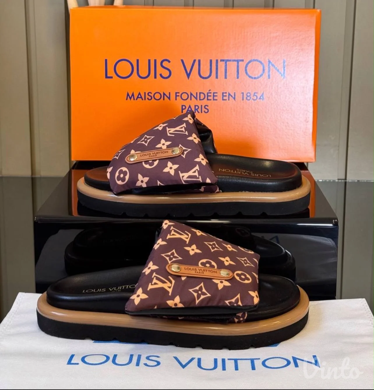 Louis Vuitton papuce, dostupno vise boja