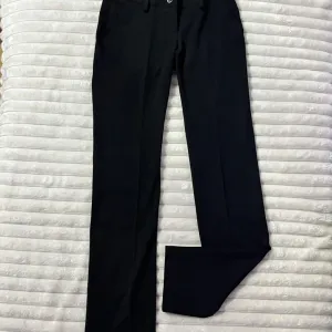 Evaroza elegantne pantalone