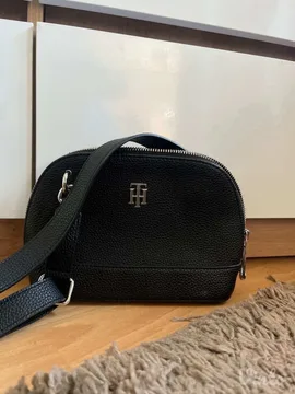 Tommy Hilfiger original kožna