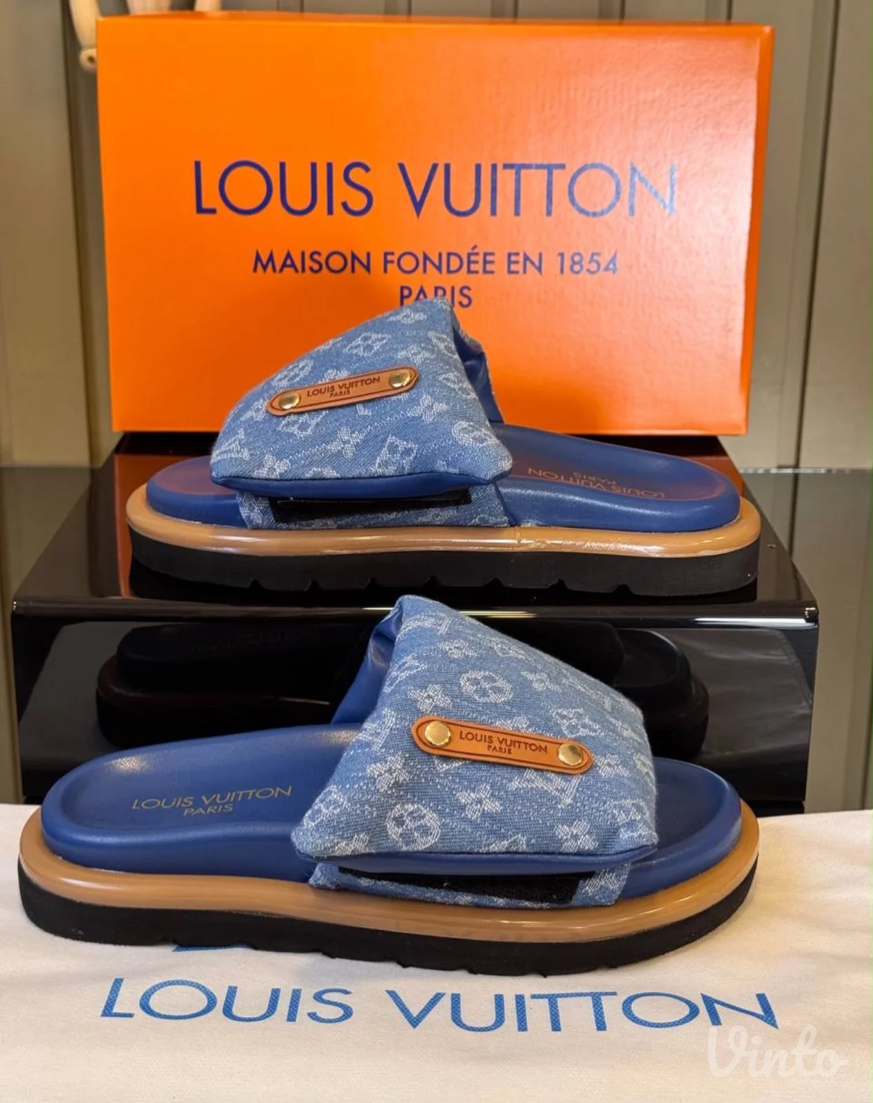 Louis Vuitton papuce, dostupno vise boja