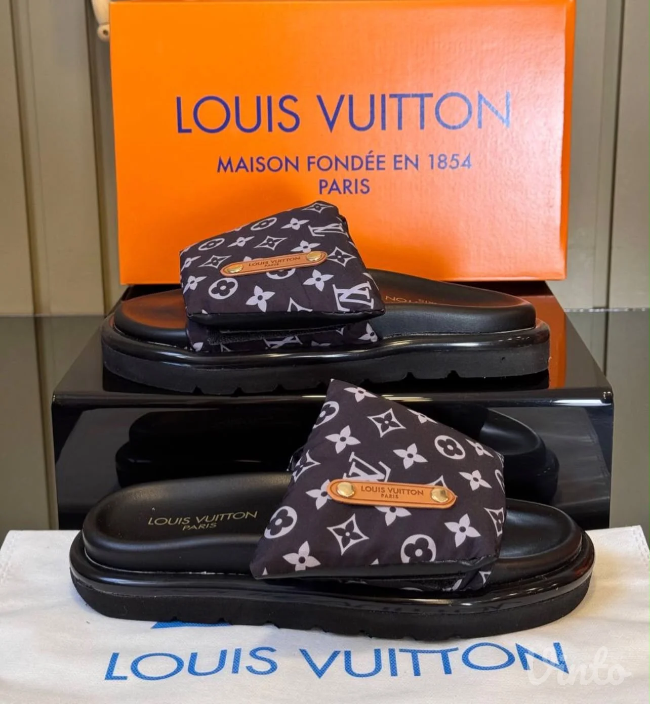 Louis Vuitton papuce, dostupno vise boja