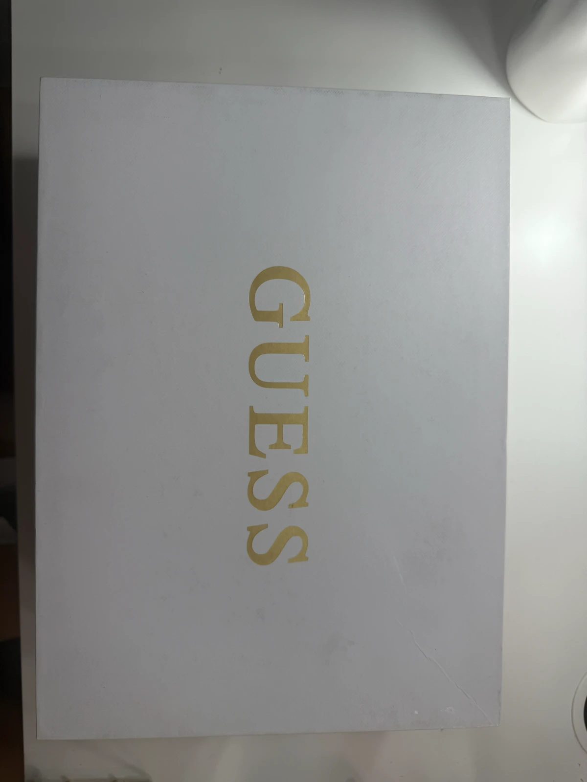 Guess ženske patike potpuno nove broj 41
