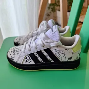 Adidas decije patike, vel. 28, gaziste 18cm