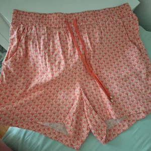 Lindex sorts, 100% viskoza, NOVO, velicina L