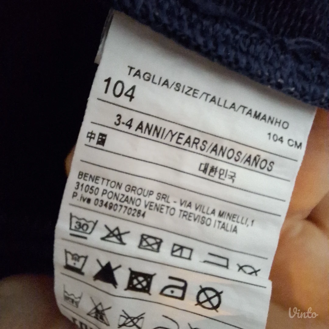 Benetton duks sa kapuljacom, vel.104