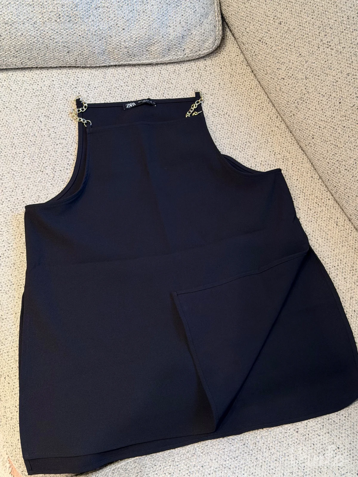 Zara bluza sa zlatnim detaljima