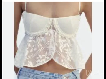 Zara top sa čipkom