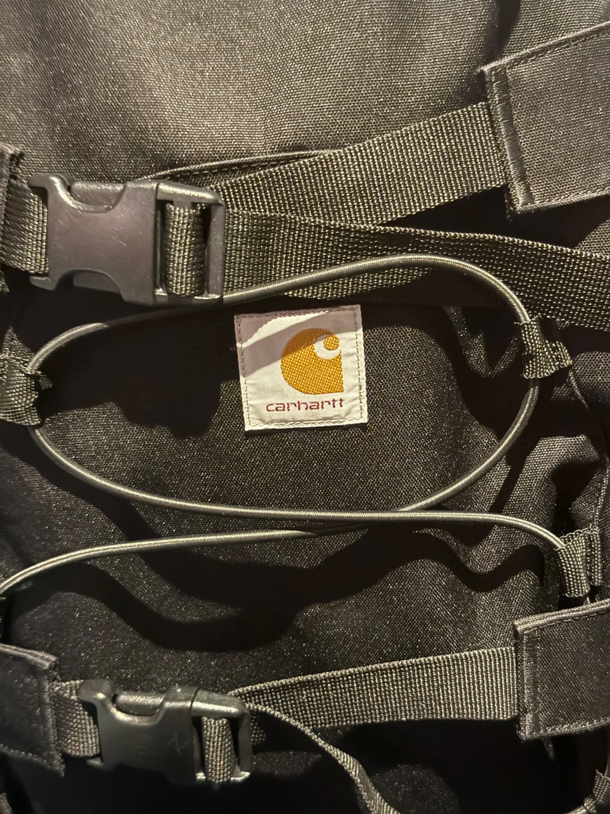 Carhartt crni ranac - odlično stanje