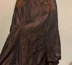 Vintage suknje i korset od svile