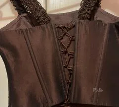Vintage suknje i korset od svile