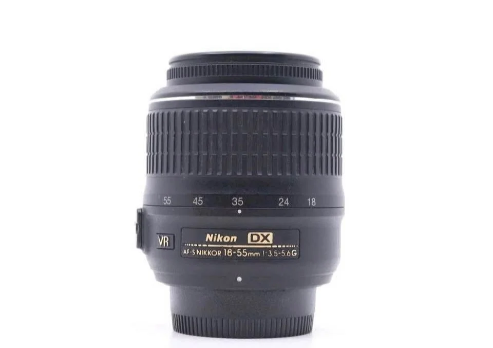 Nikon D5500 + 18-55mm VR Lens
