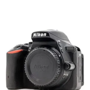 Nikon D5500 + 18-55mm VR Lens