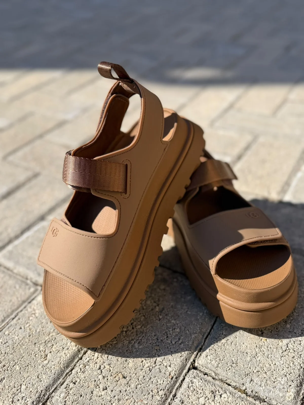 Ugg