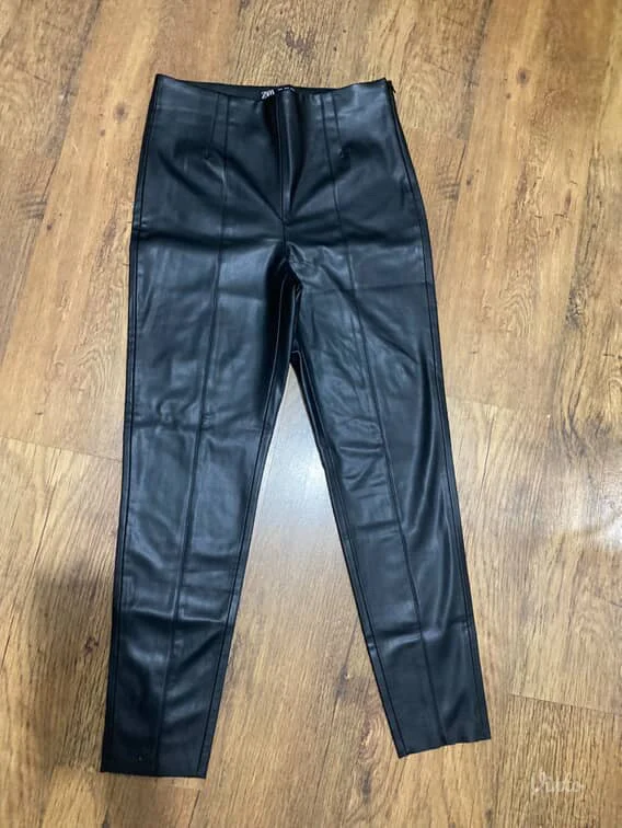 Zara pantalone