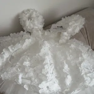 Vikki’s girls haljina