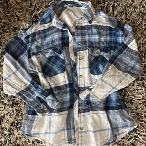 stradivarius jaknica