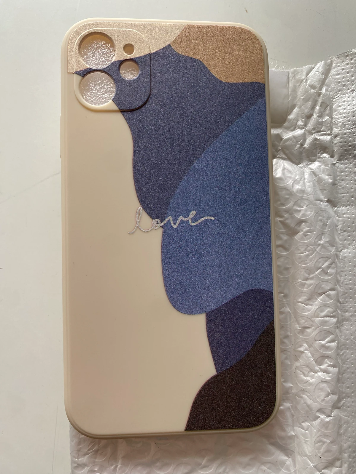 Nove tri maske za iPhone 11 - SVE ZA 300 din