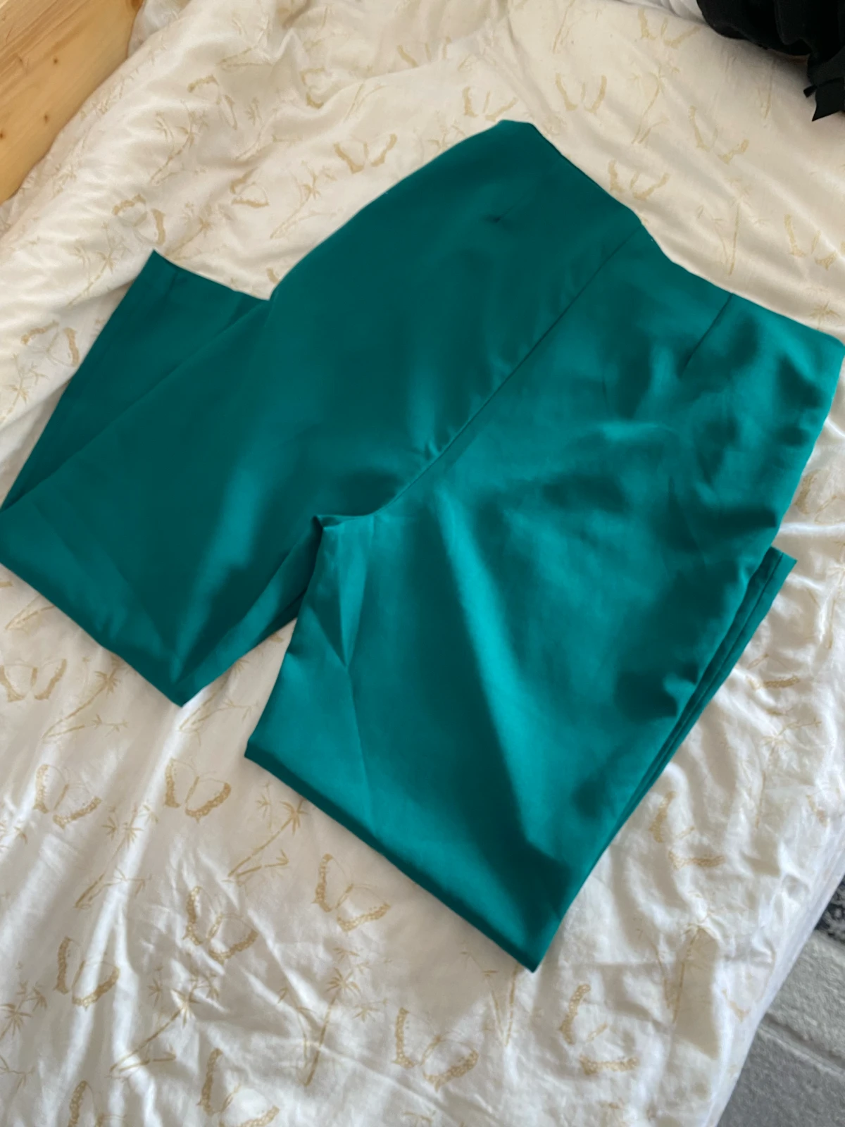 Elegantne pantalone