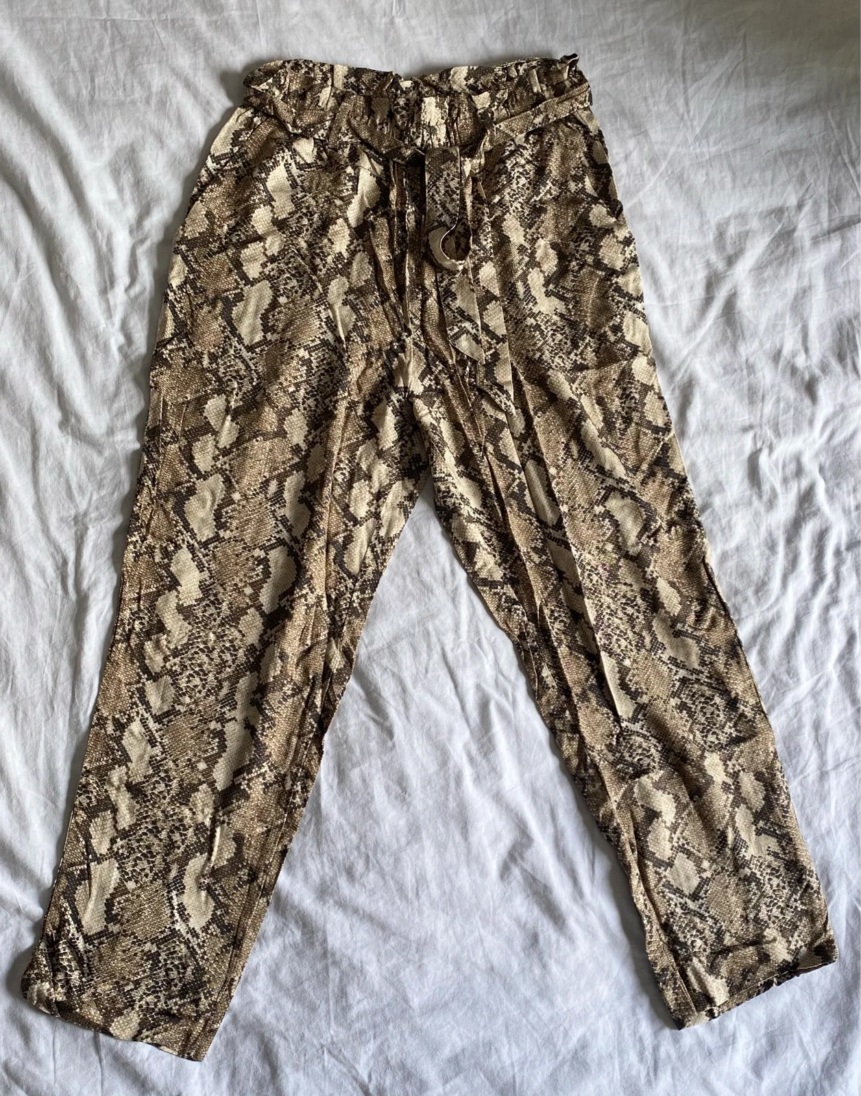 H&M pantalone - NOVE