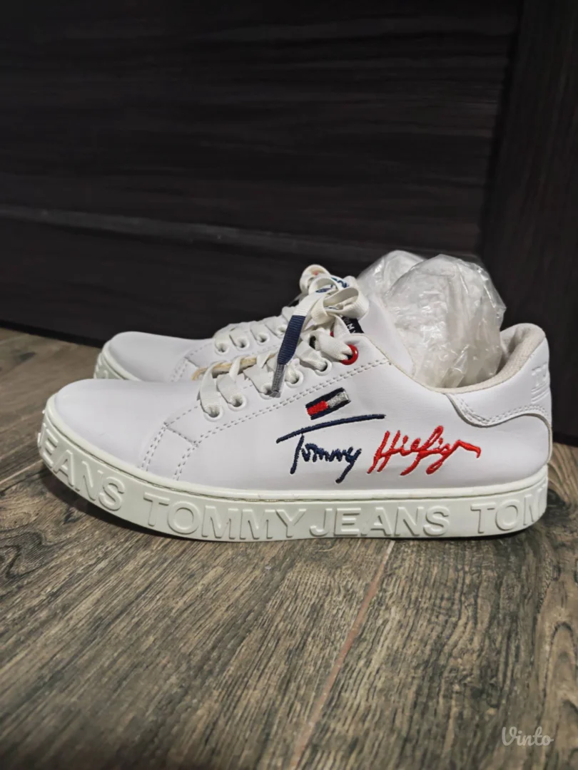 Tommy Hilfiger patike