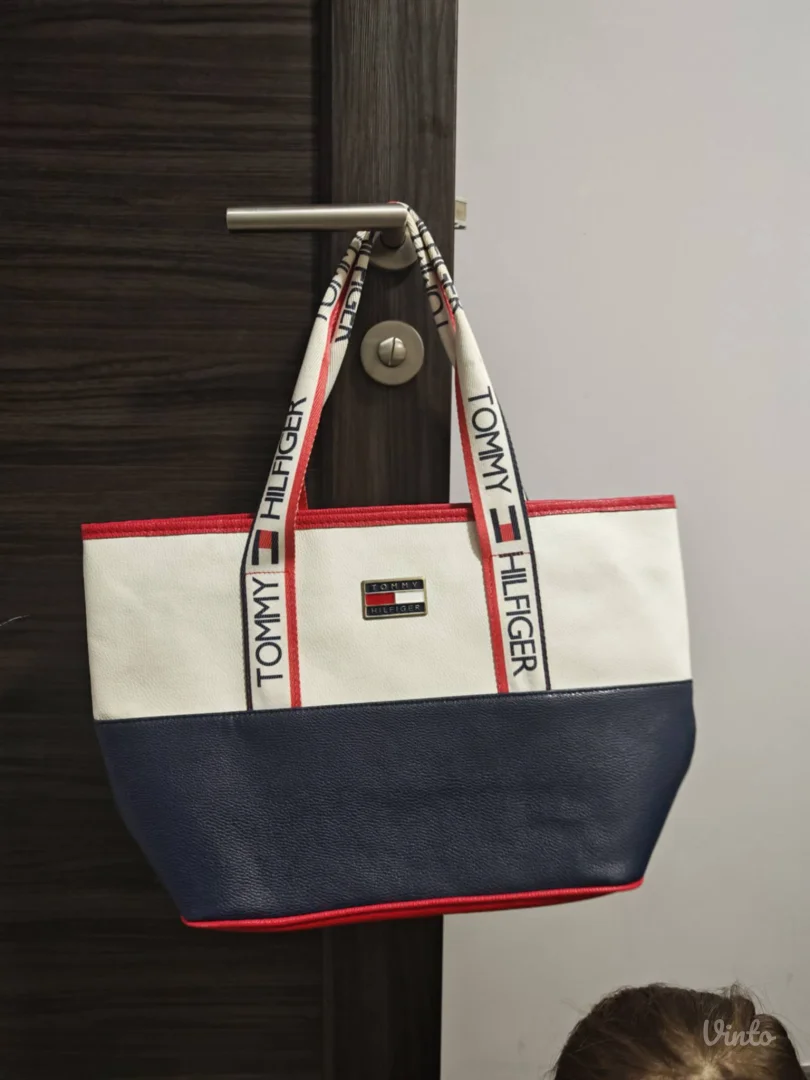 Tommy Hilfiger patike