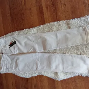 Esprit ženske pantalone