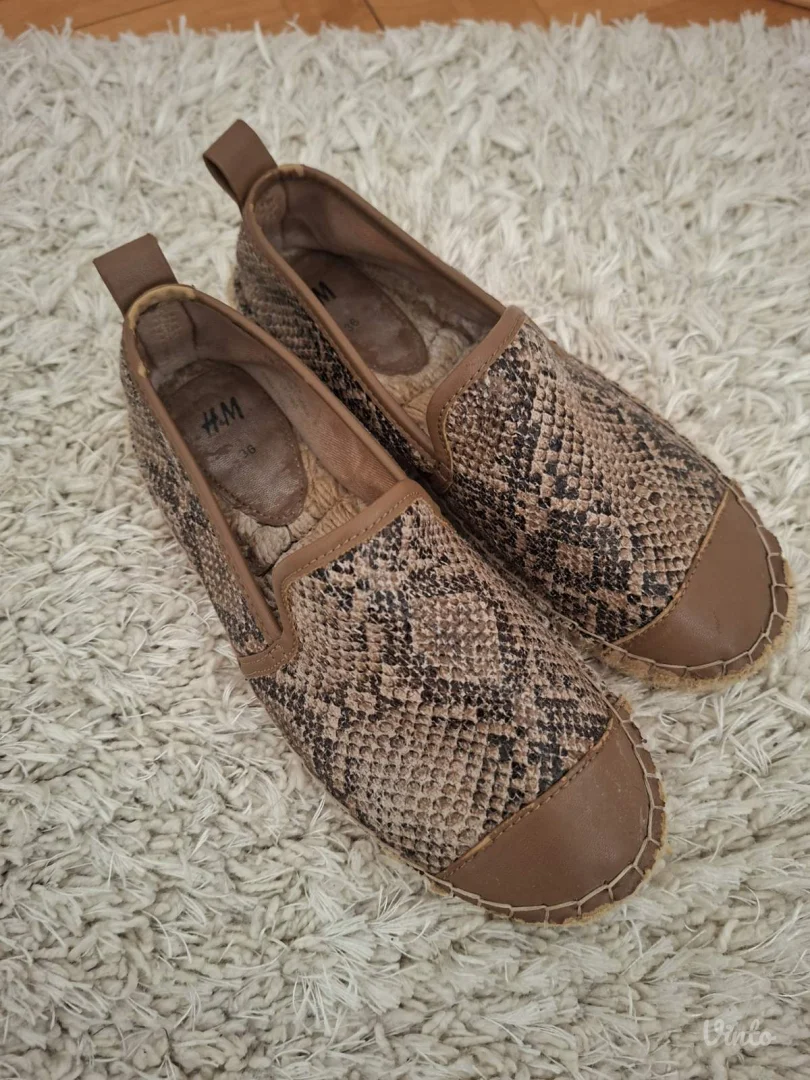 NOVO! Espadrile