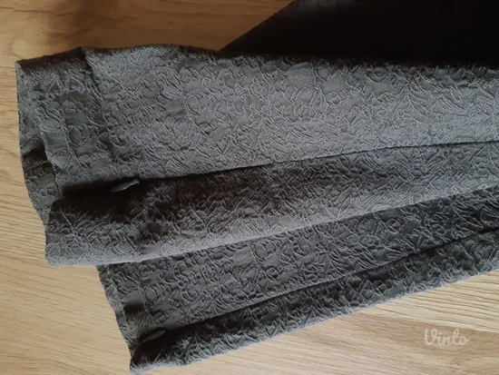 NOVO! Zelene pantalone sa šarom