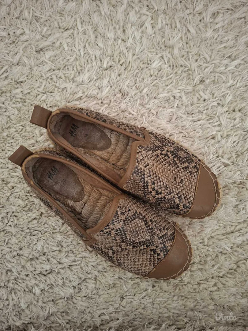 NOVO! Espadrile