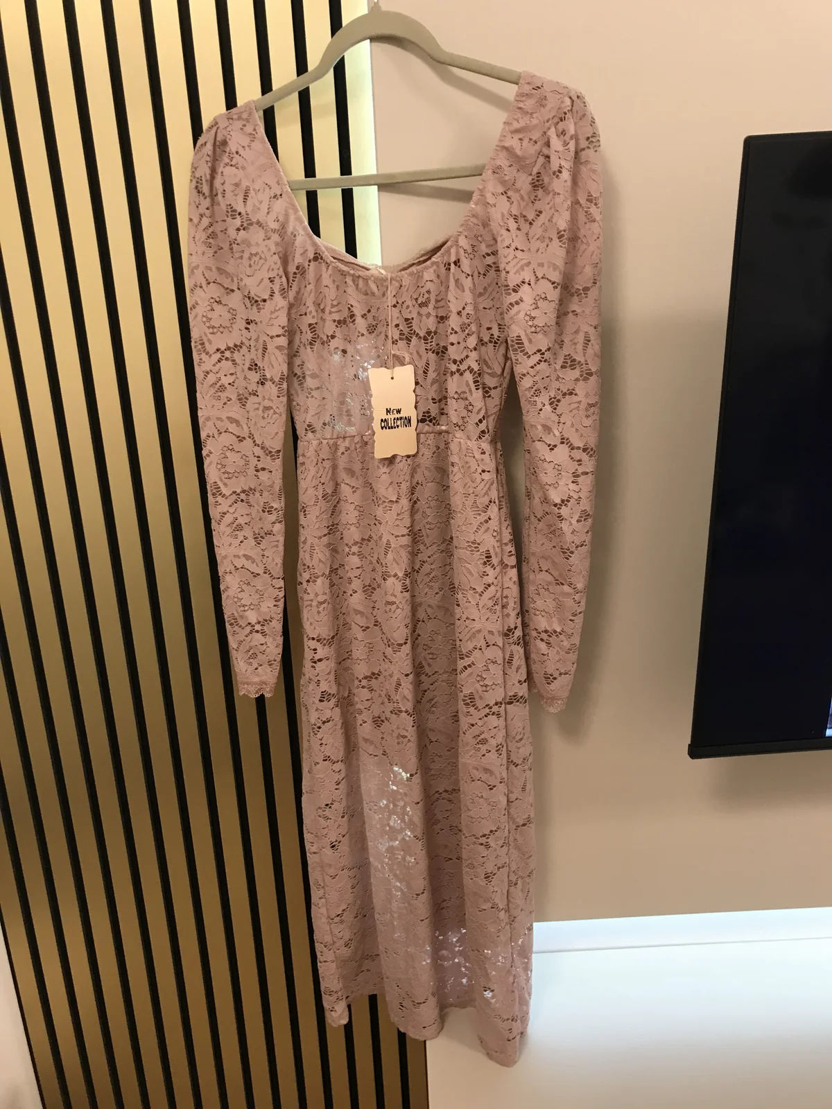 NOVA roze haljina, UNI
