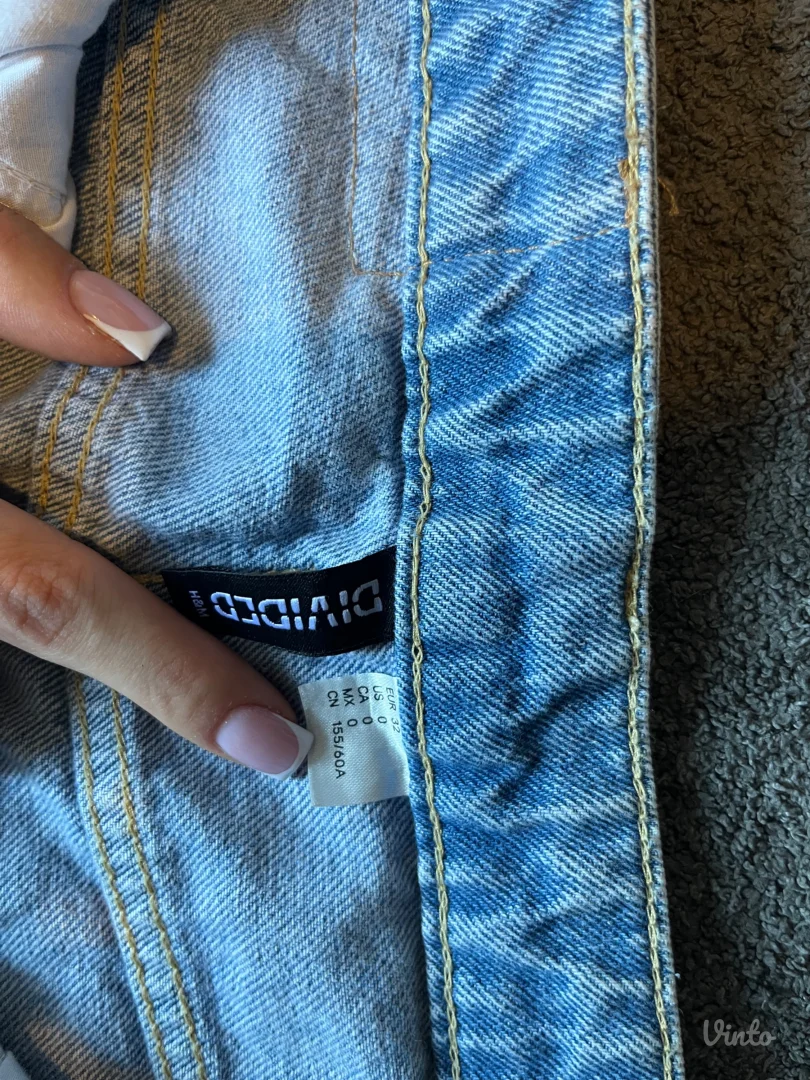 Plave zvonaste farmerke H&M veličina 32