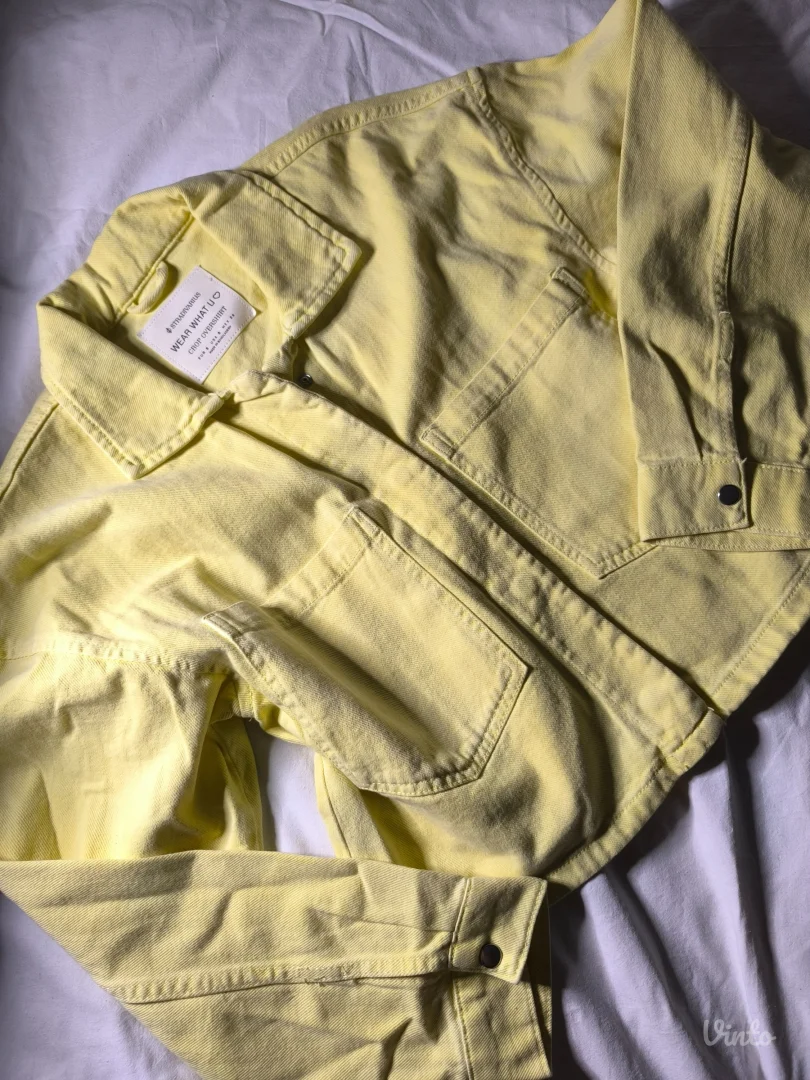 Žuta Stradivarius crop top jaknica/košulja