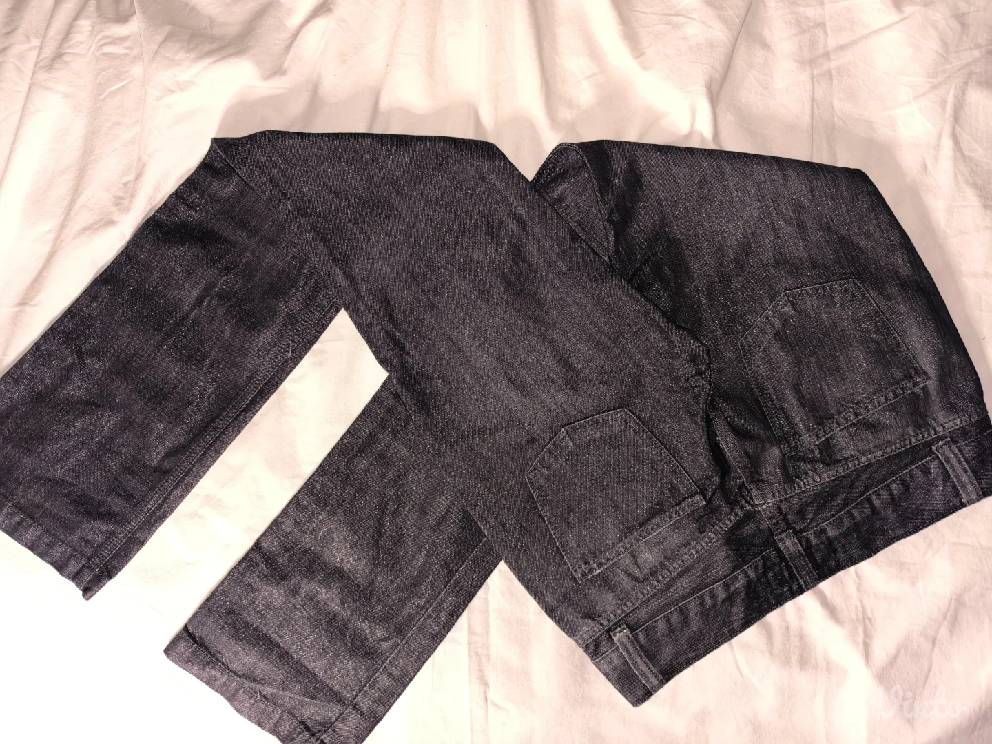 Bershka farmerke sa šljokicama (glitter)