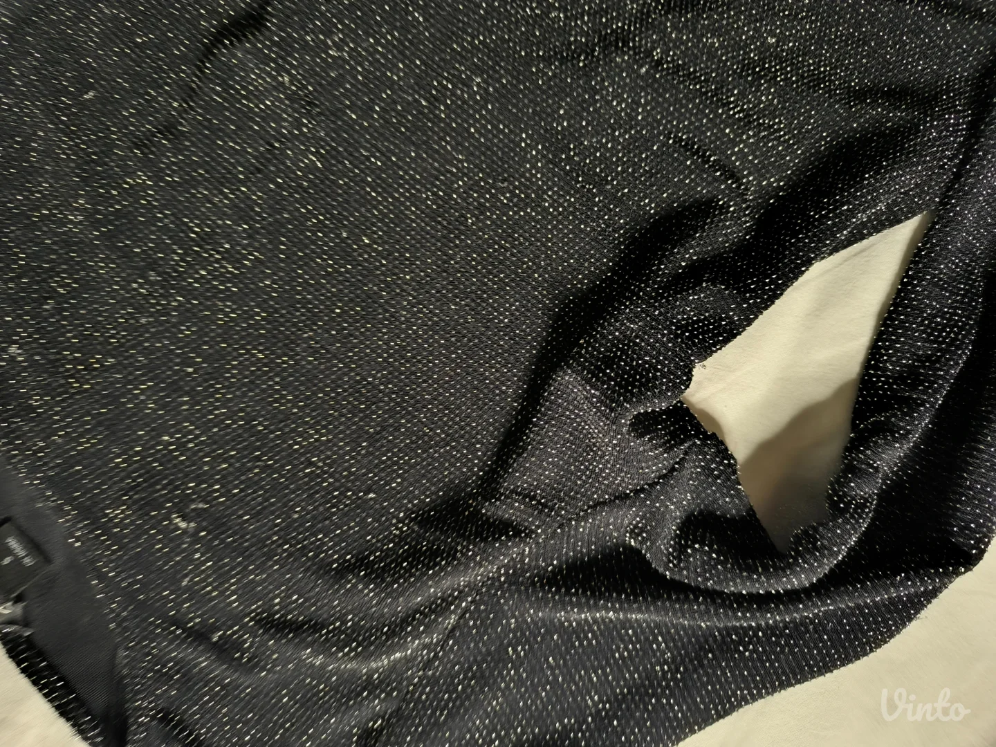 Crop top sa šljokicama