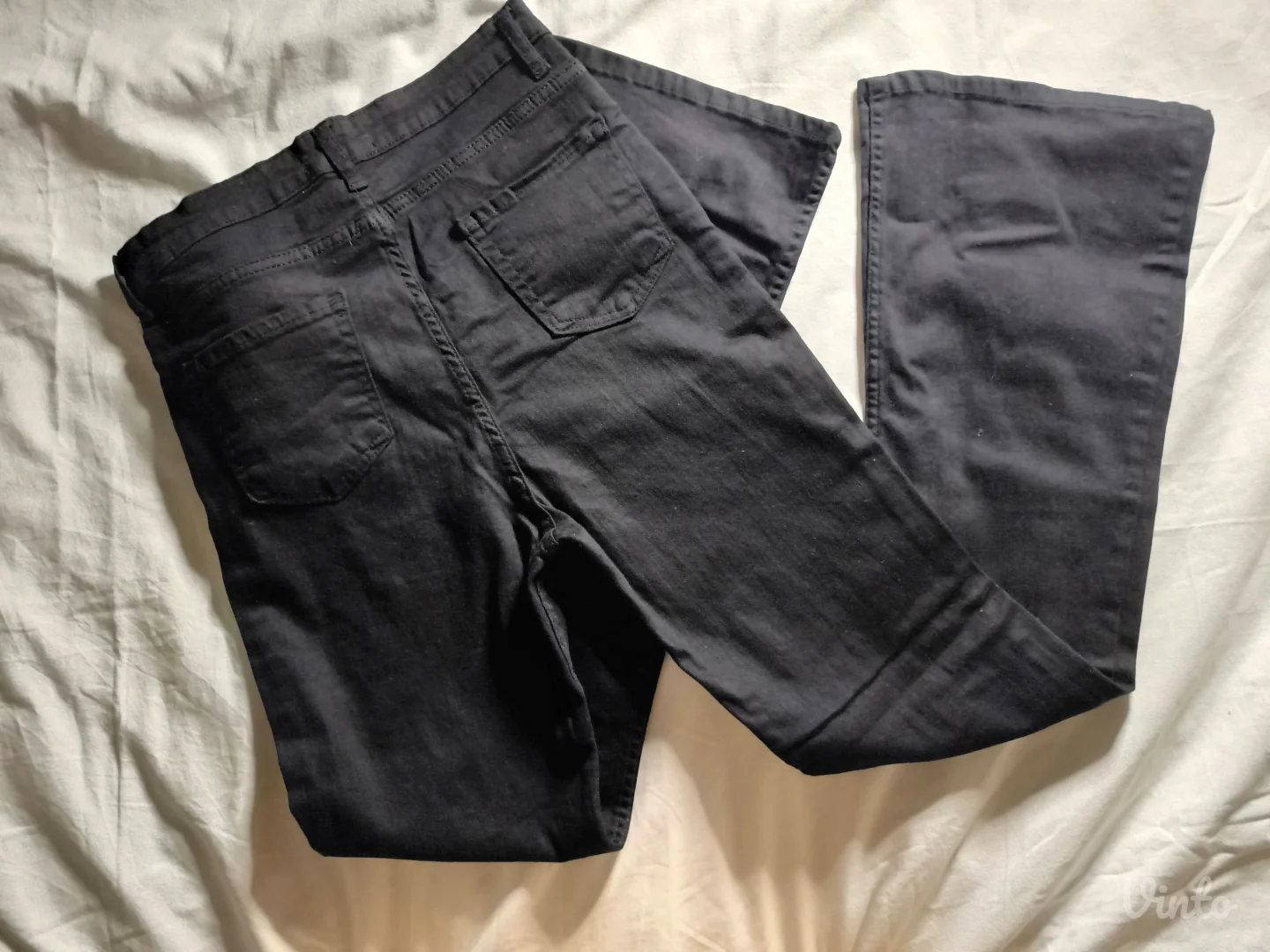 Nove zvoncare sa etiketom